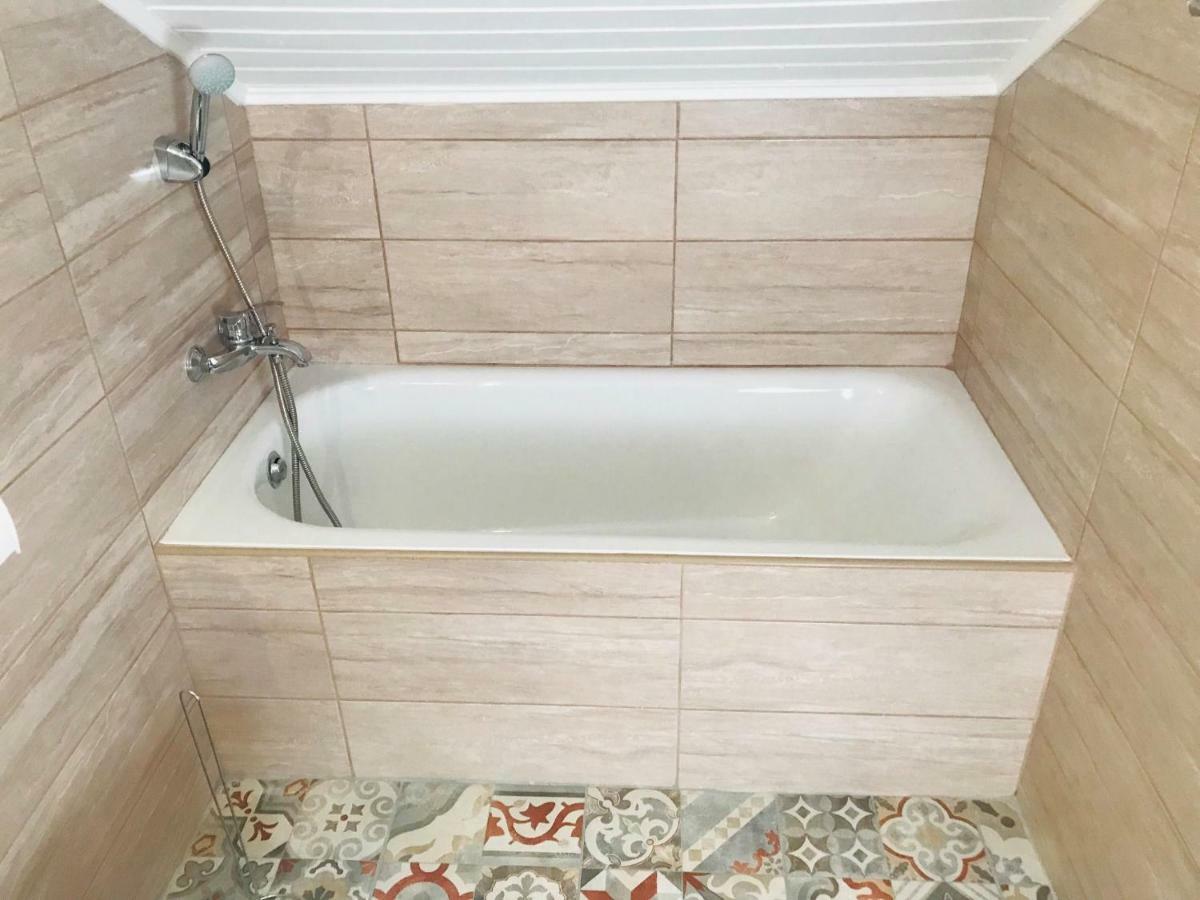 Vadszolo Apartmanhaz Gyomaendrőd מראה חיצוני תמונה
